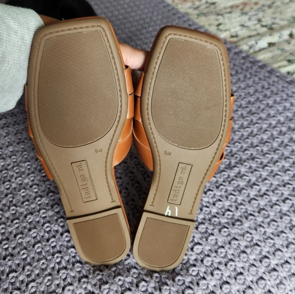 Sz 9 Indigo Rd Brown Slip On Sandals